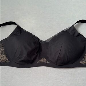 Honeylove Black Full-Coverage Bra with Lace Detail